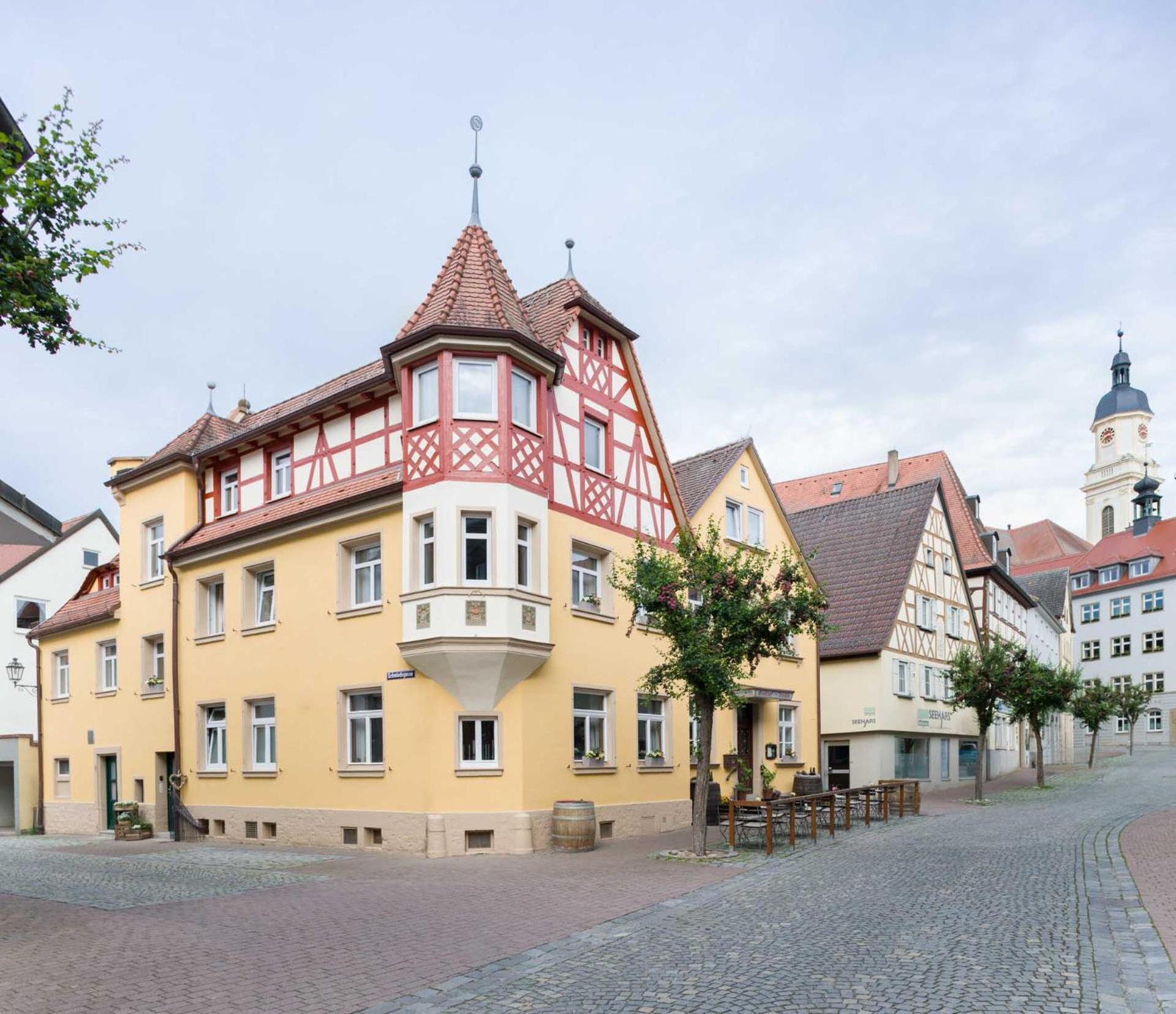 Hotel Zur Traube 우펜하임 외부 사진